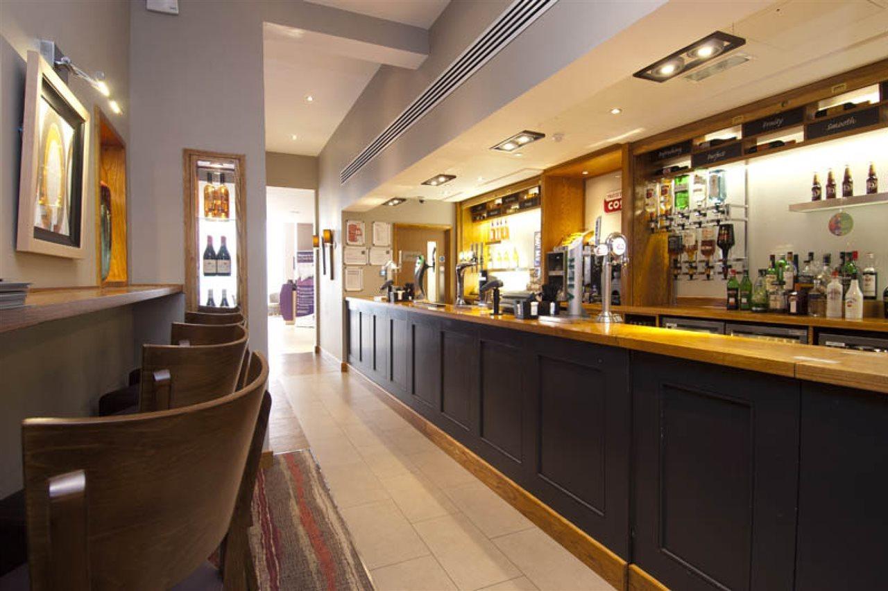 Premier Inn London City Экстерьер фото